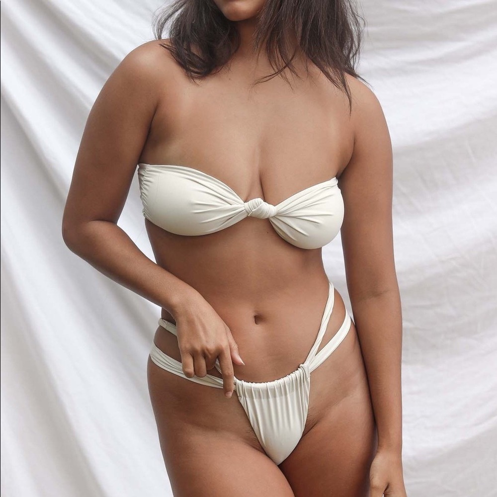 Stone Fox Swim XS Lele Top and Bijou Botto